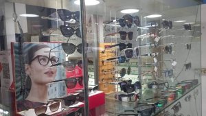 optik lulu pasar 8 alam sutera 02