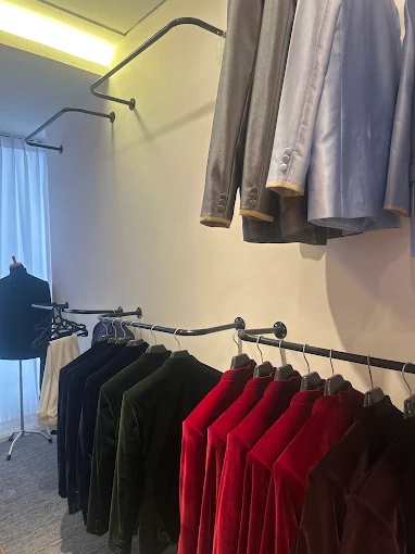 SUIT PALACE – Sewa & Custom Jas, Tuxedo, Changsan di Tangerang 02